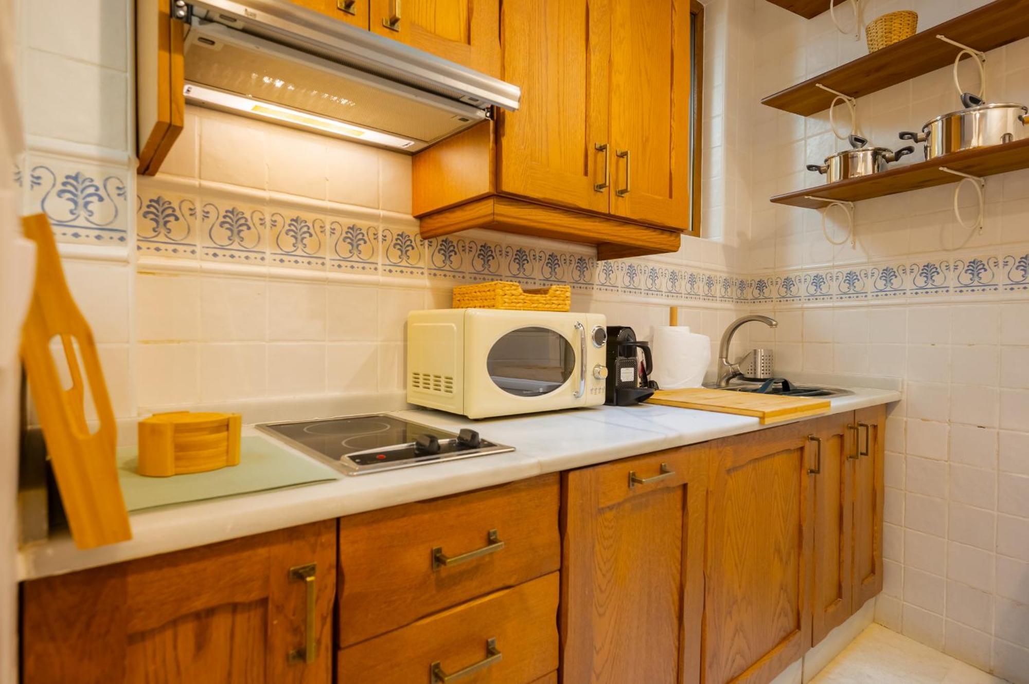 Fantastico 2H+1B Plaza Del Museo Apartment Севиля Екстериор снимка